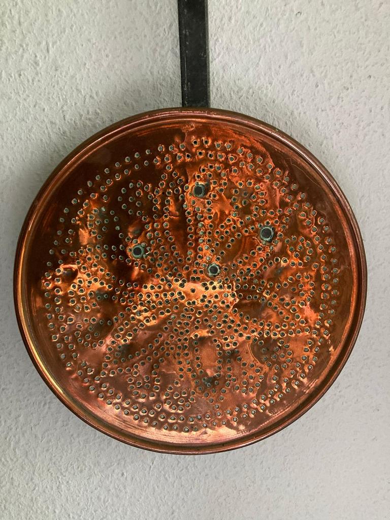 Oude koperen visschep, Ophalen