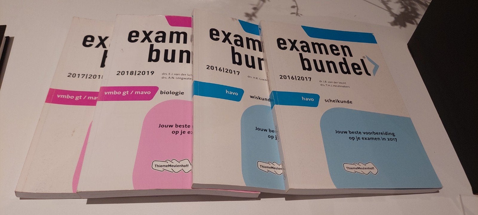 Examenbundels, Ophalen, Gelezen