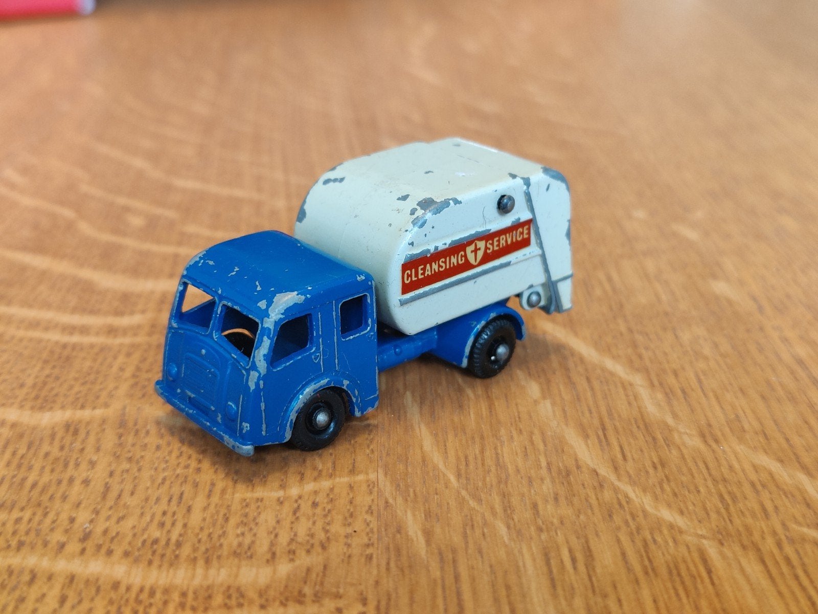 Matchbox Tippax Refuse Collector, Ophalen of Verzenden, Zo goed als nieuw, Auto