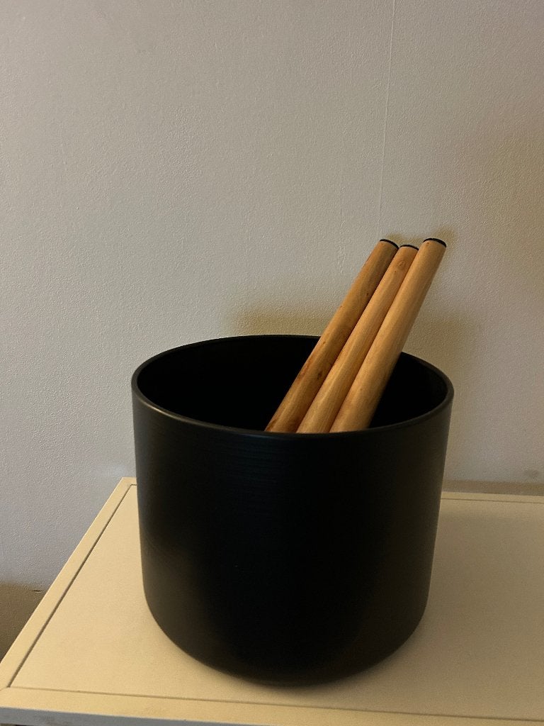 Intratuin plantenpot op poten, Rond, Binnen, Zo goed als nieuw, Metaal