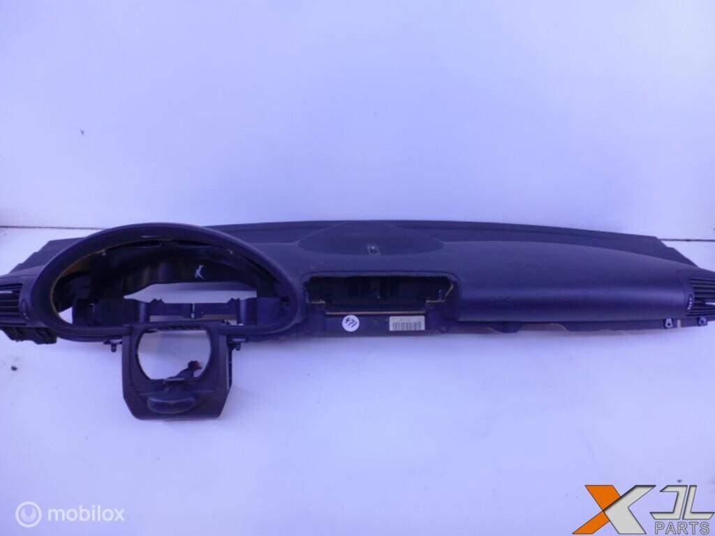 C-KLASSE W203 DASHBOARD ANTRACIET/ZWART A2036800187 9C52, Gebruikt, Mercedes-Benz, Ophalen of Verzenden, Mercedes-Benz