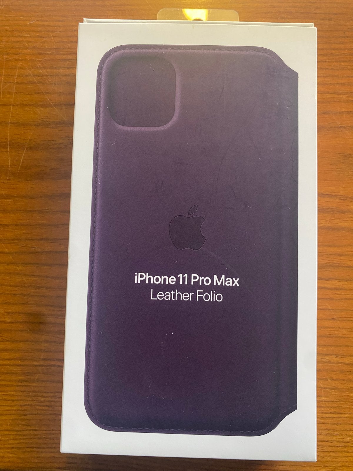 Apple iPhone 11 Pro Max Leather Folio Aubergine, Paars, Verzenden, Zo goed als nieuw, Rondom bescherming