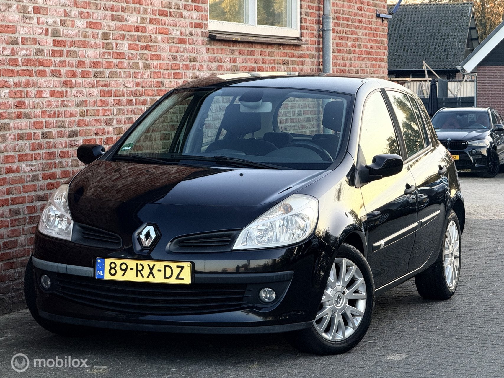 Renault Clio 1.6-16V Dynamique Comfort, Auto's, Voorwielaandrijving, Gebruikt, 4 cilinders, Met garantie (alle)
