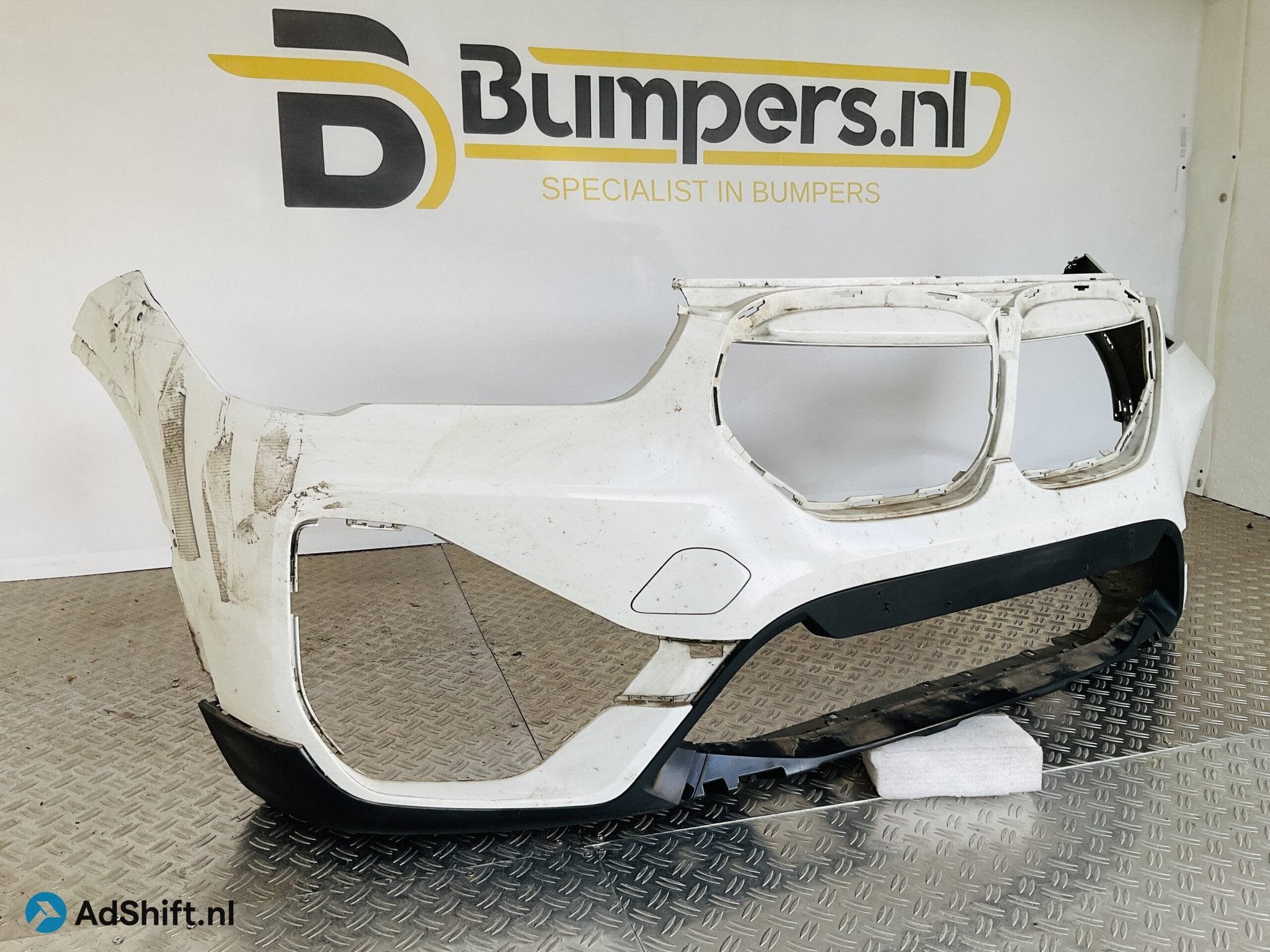 Bumper BMW X1 F48 6xpdc LCI 2015-2019 51117954205 Voorbumper, Bumper