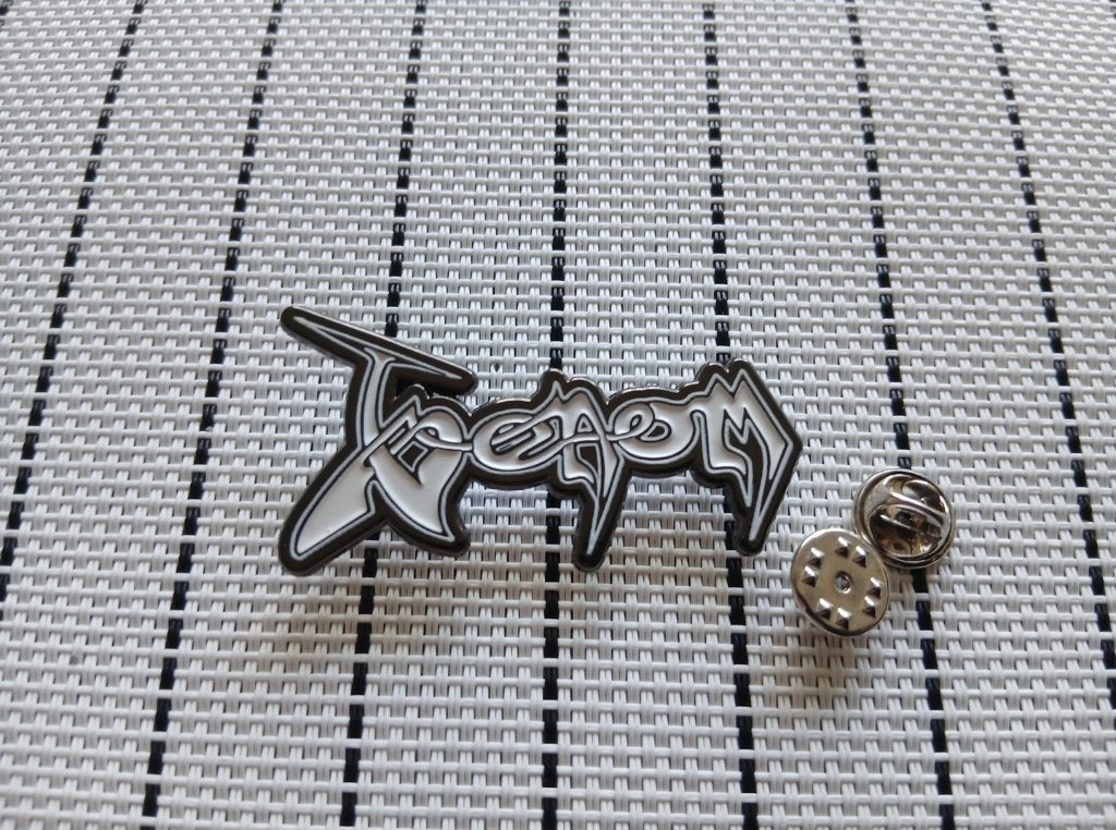 Venom leuke shaped metal pin speld badge nieuw n4, Verzenden, Nieuw, Overige typen