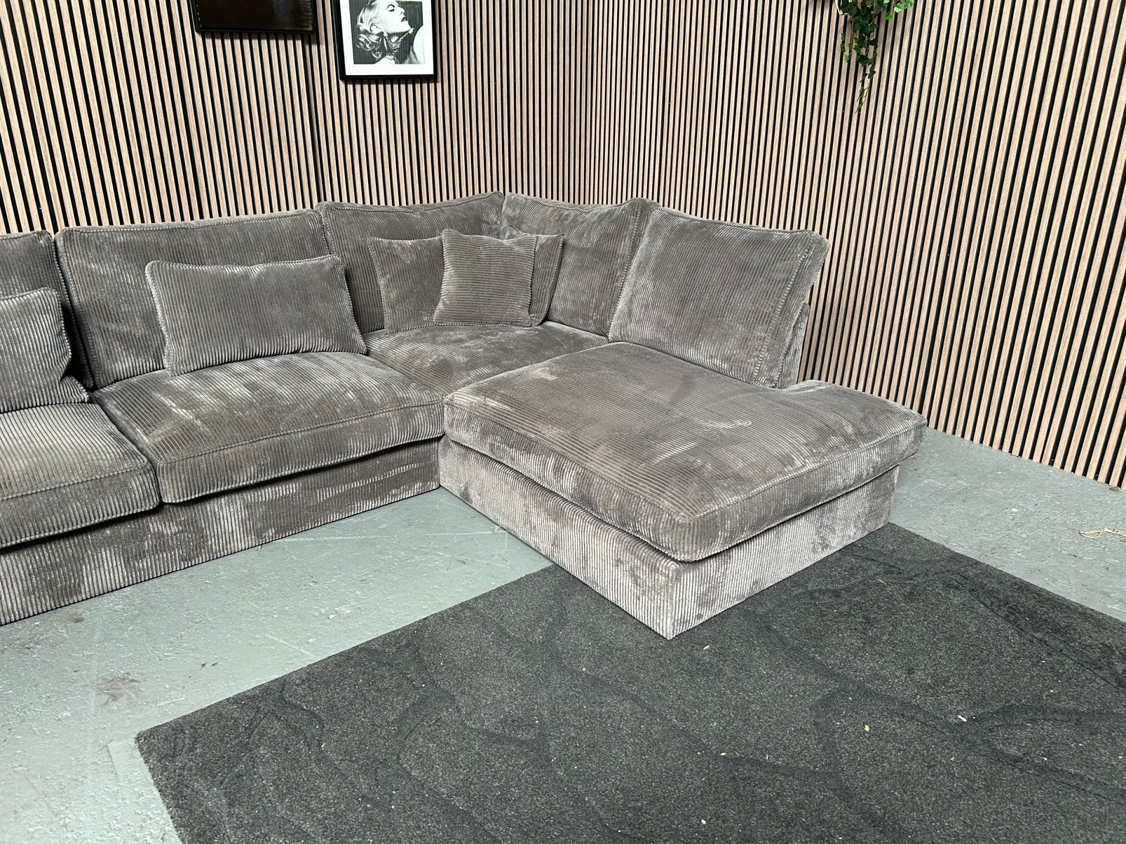 GRATIS LEVERING Ribstof Hoekbank Grijs 315X225 GEREINIGD, Ribstof, Hoekbank, 300 cm of meer, Ophalen of Verzenden