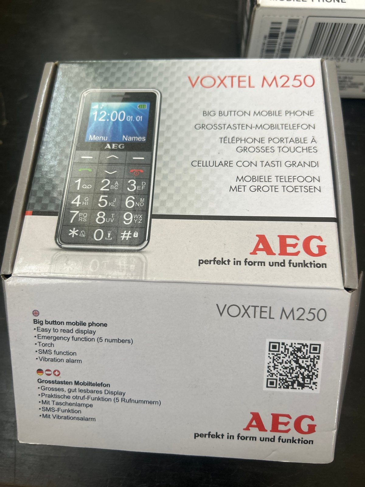 AEG Voxtel M250 Mobiele Telefoon met Grote Toetsen, Ophalen, Geen camera, Nieuw, Klassiek of Candybar