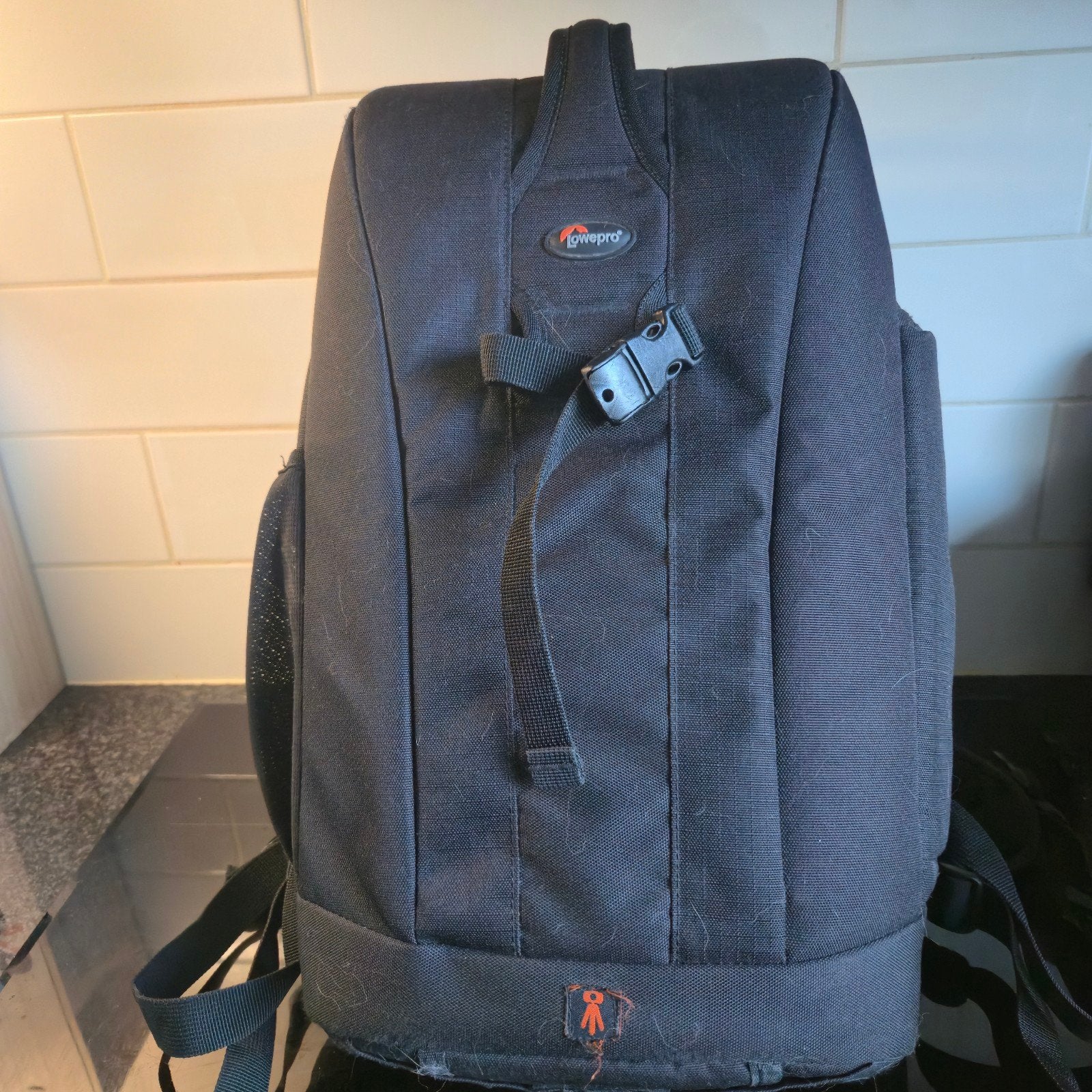Lowepro Flipside 300 AW Cameratas Rugzak, Rugtas, Ophalen of Verzenden, Statiefbevestiging, Zwart