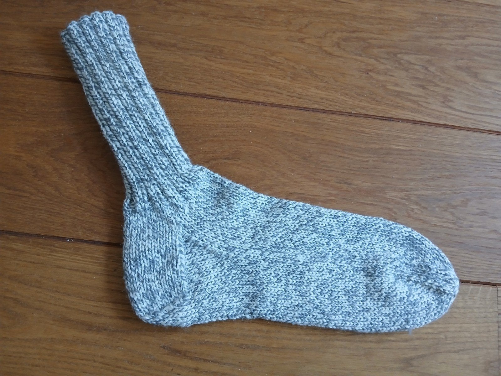 Gebreide geitenwollen sokken van noorse sokkenwol. 46/47, Verzenden, Nieuw, Maat 43 t/m 46, Overige kleuren