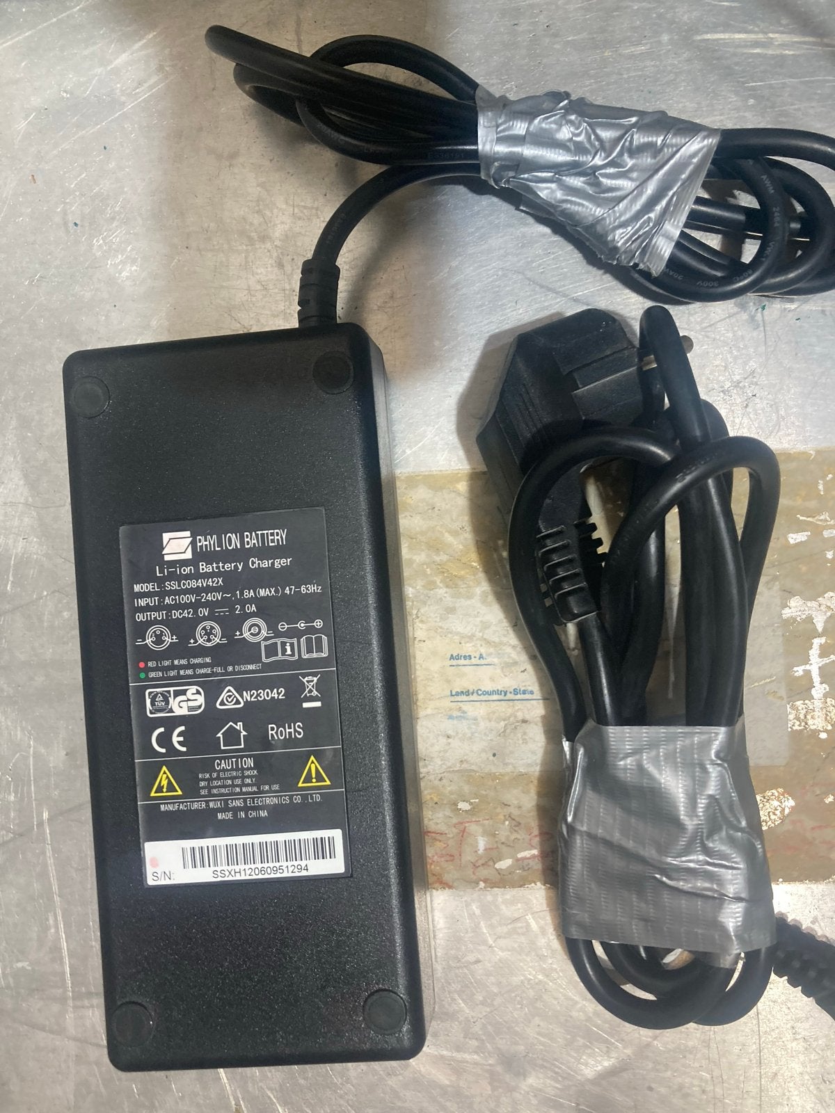 Phylion Li-ion Batterijlader 42V 2A (5-pins), Ophalen of Verzenden, Gebruikt