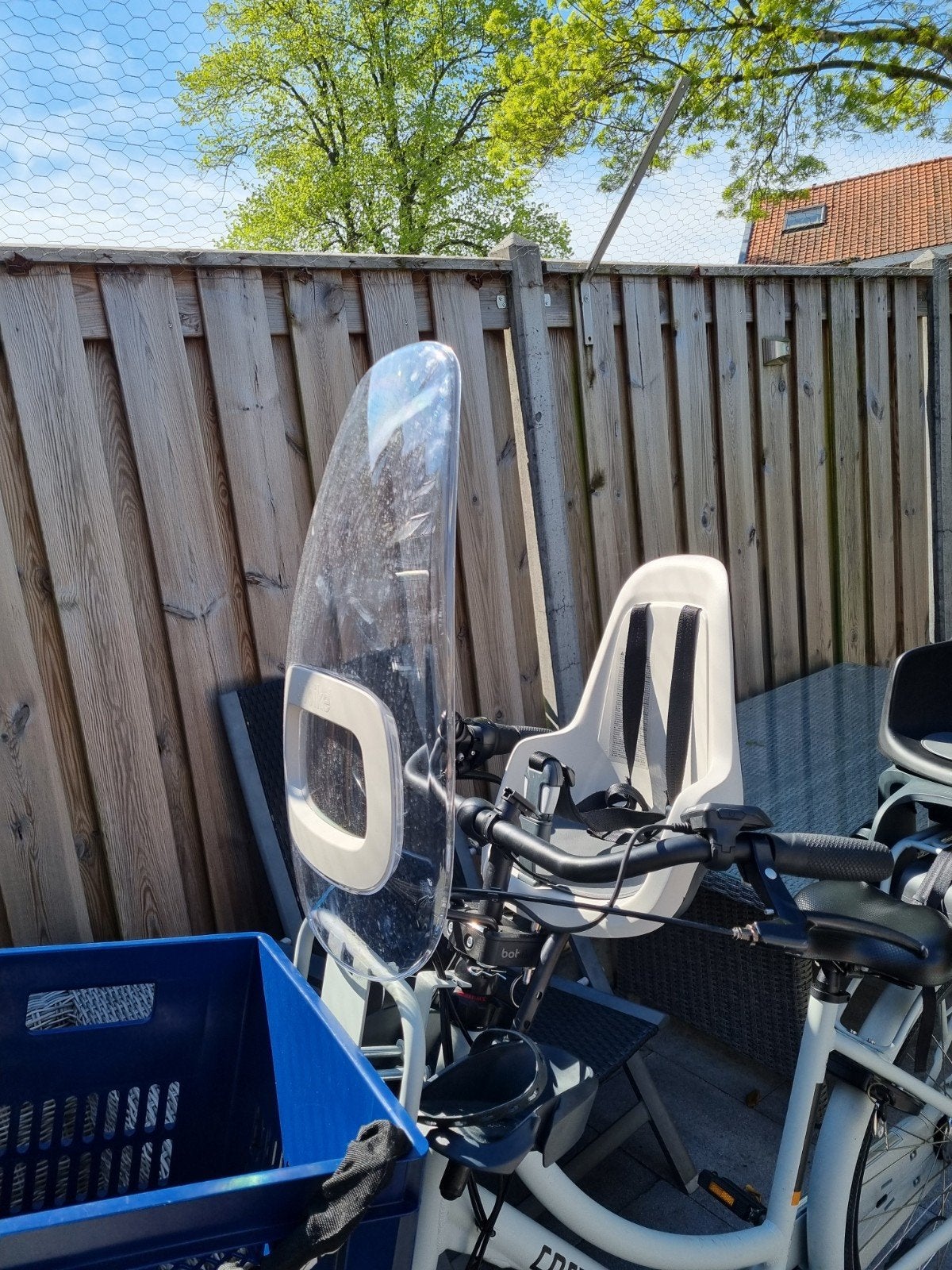 Bobike GO Mini voorzitje + windscherm - Vanilla Cup Cake, Ophalen, Voetsteuntjes, Voorzitje, Zo goed als nieuw