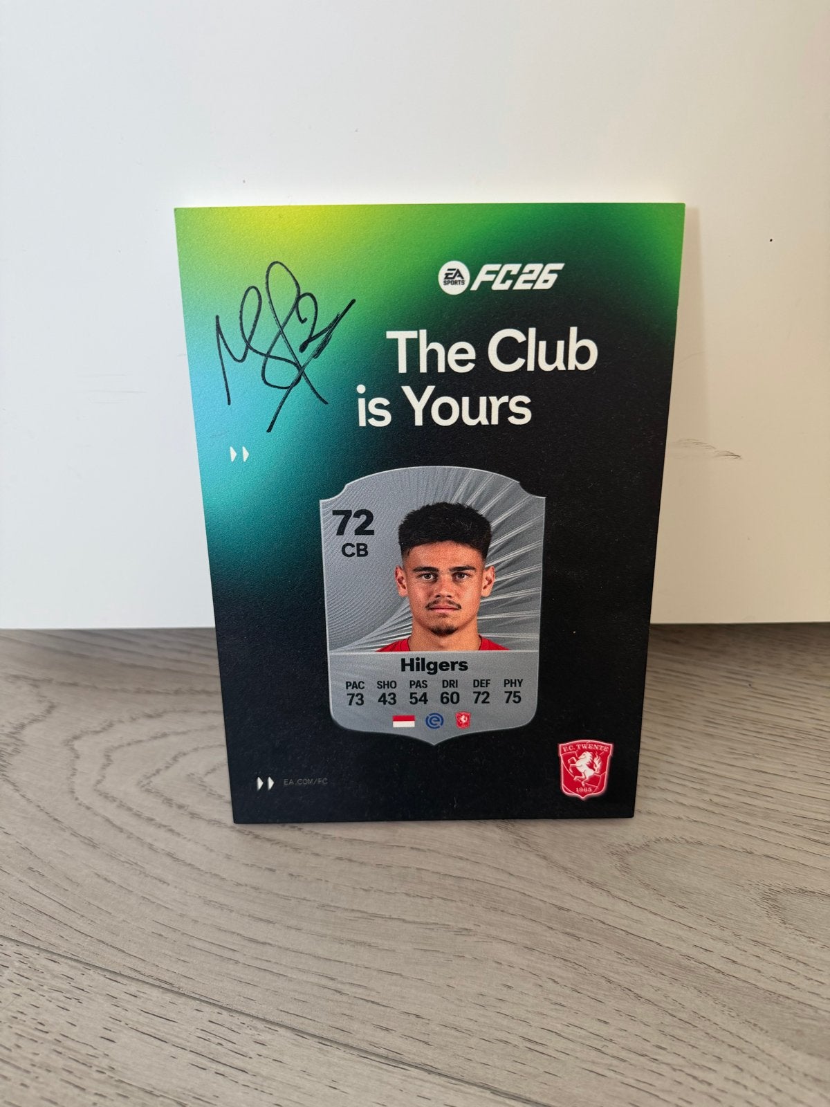 EA FC26 Mees Hilgers gesigneerde spelerskaart | FC Twente, Verzamelen, Ophalen of Verzenden, Zo goed als nieuw, F.C. Twente, Spelerskaart