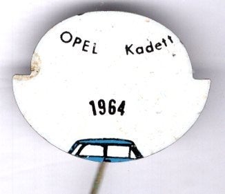 1964 Opel Kadett blauw op blik misdruk speldje ( L_109), Verzamelen, Ophalen of Verzenden, Zo goed als nieuw, Transport, Speldje of Pin