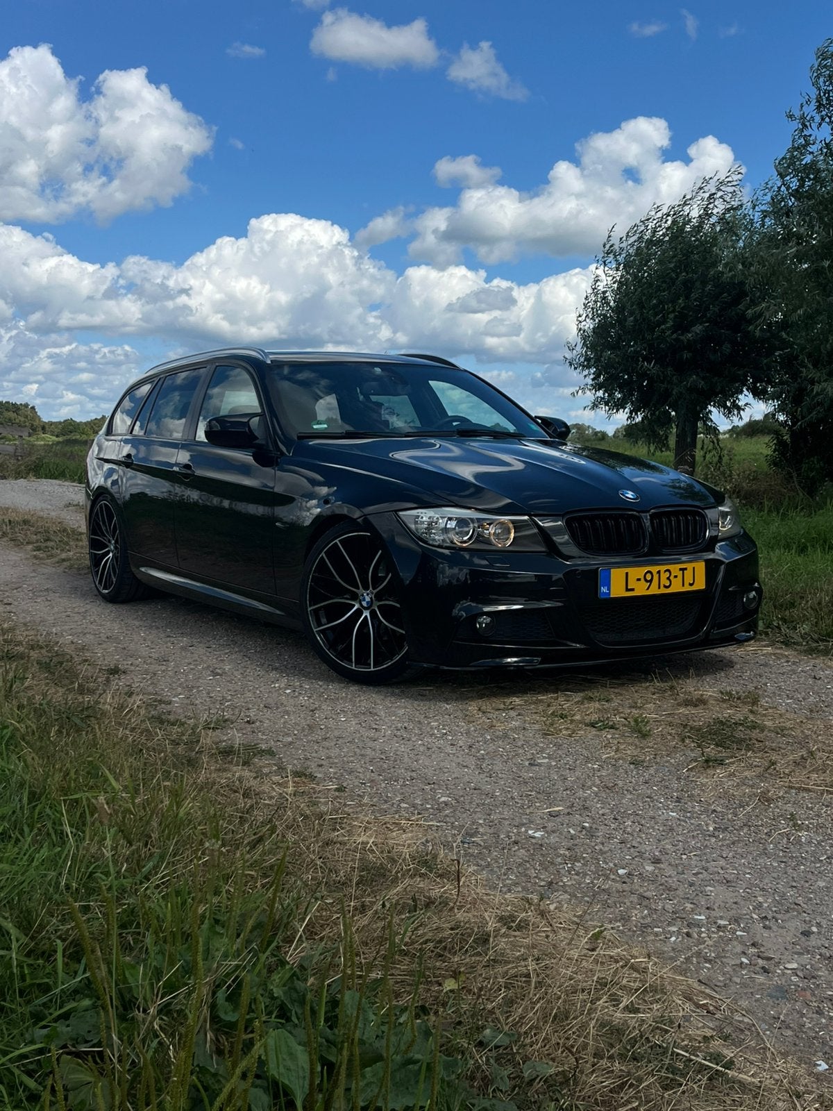 BMW 3-Serie 2.0 I 320 Touring AUT 2011 Zwart, Automaat, Achterwielaandrijving, 1995 cc, 4 cilinders
