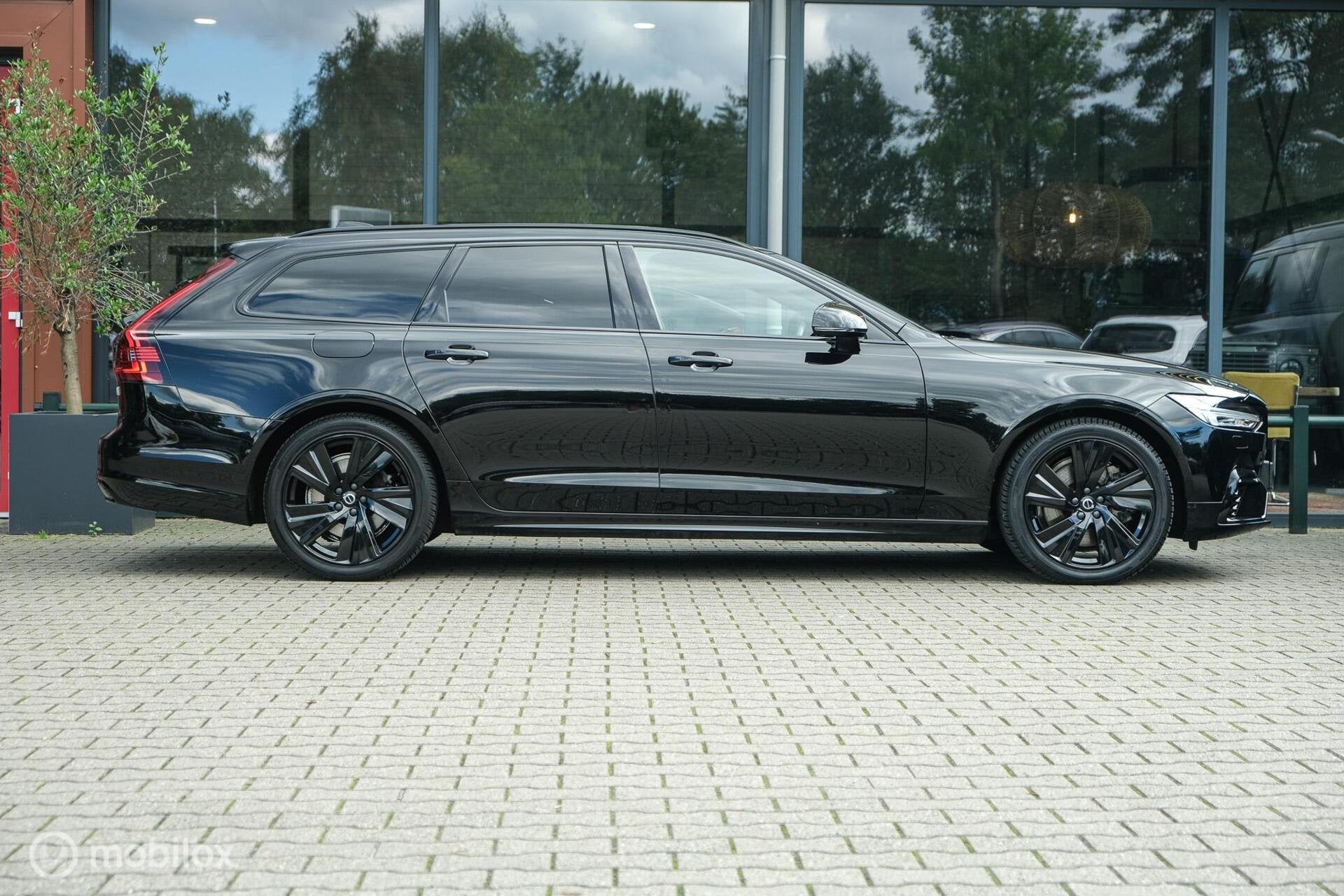Foto 57 van Volvo V90 2.0 T8 AWD R-Design | Stoel en stuurwielverwarming