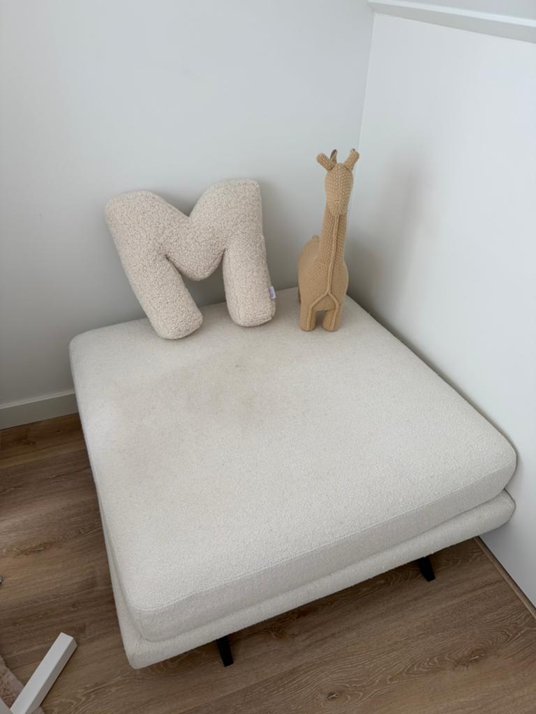 Gratis ophalen, grote poef, Ophalen, Gebruikt, Vierkant, 100 tot 125 cm