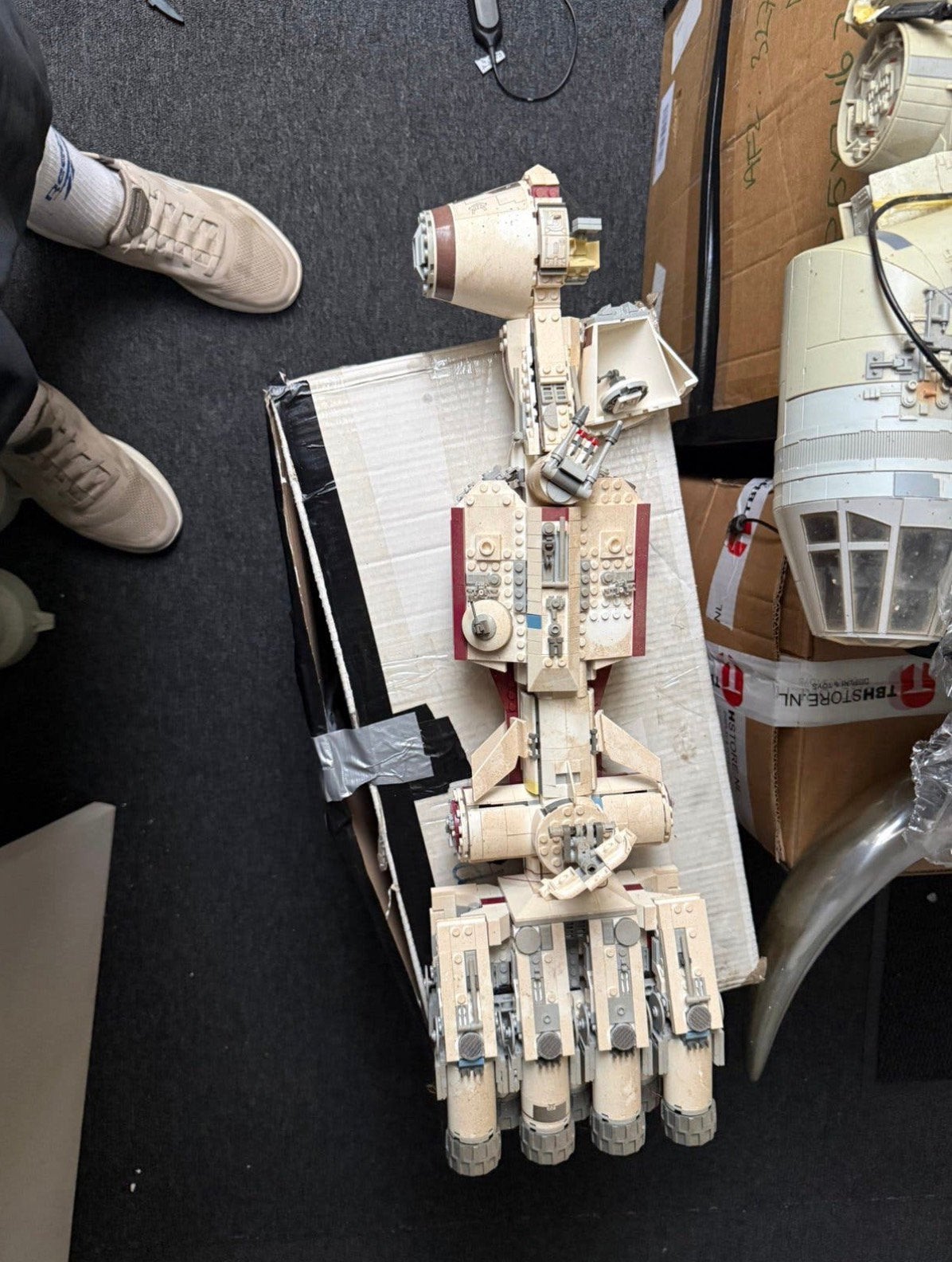 Star wars schip Tantive geen echte LEGO met verlichting, Ophalen of Verzenden, Gebruikt