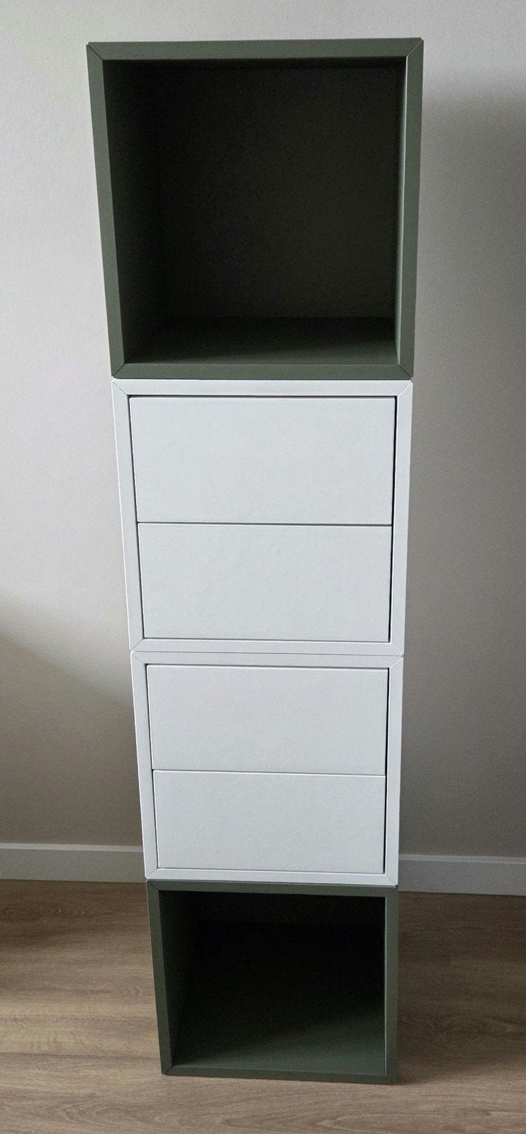 Ikea Eket ladekast combinatie wit / grijsgroen, Ophalen, Minder dan 50 cm, 100 tot 150 cm, Zo goed als nieuw