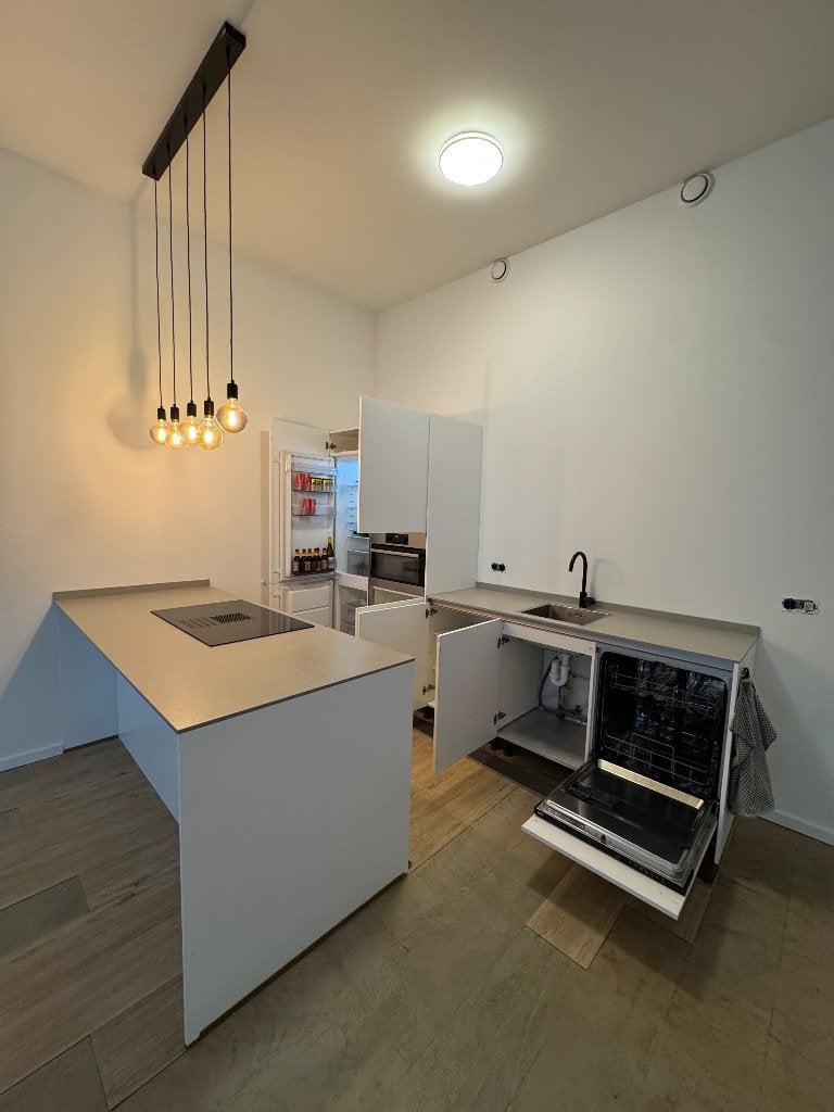 Prachtige moderne keuken + AEG inbouwapparatuurGEDEMONTEERD, Wit, Overige typen, Ophalen of Verzenden, Zo goed als nieuw