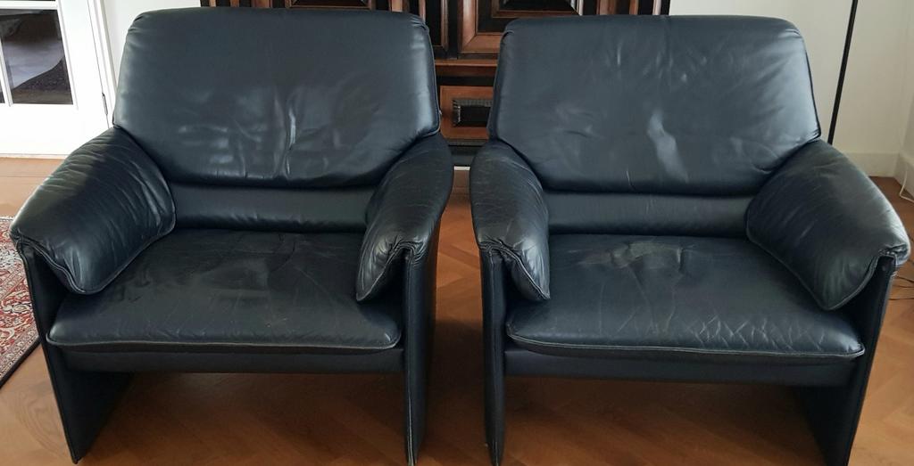 Twee lederen fauteuils LEOLUX donkerblauw., Ophalen