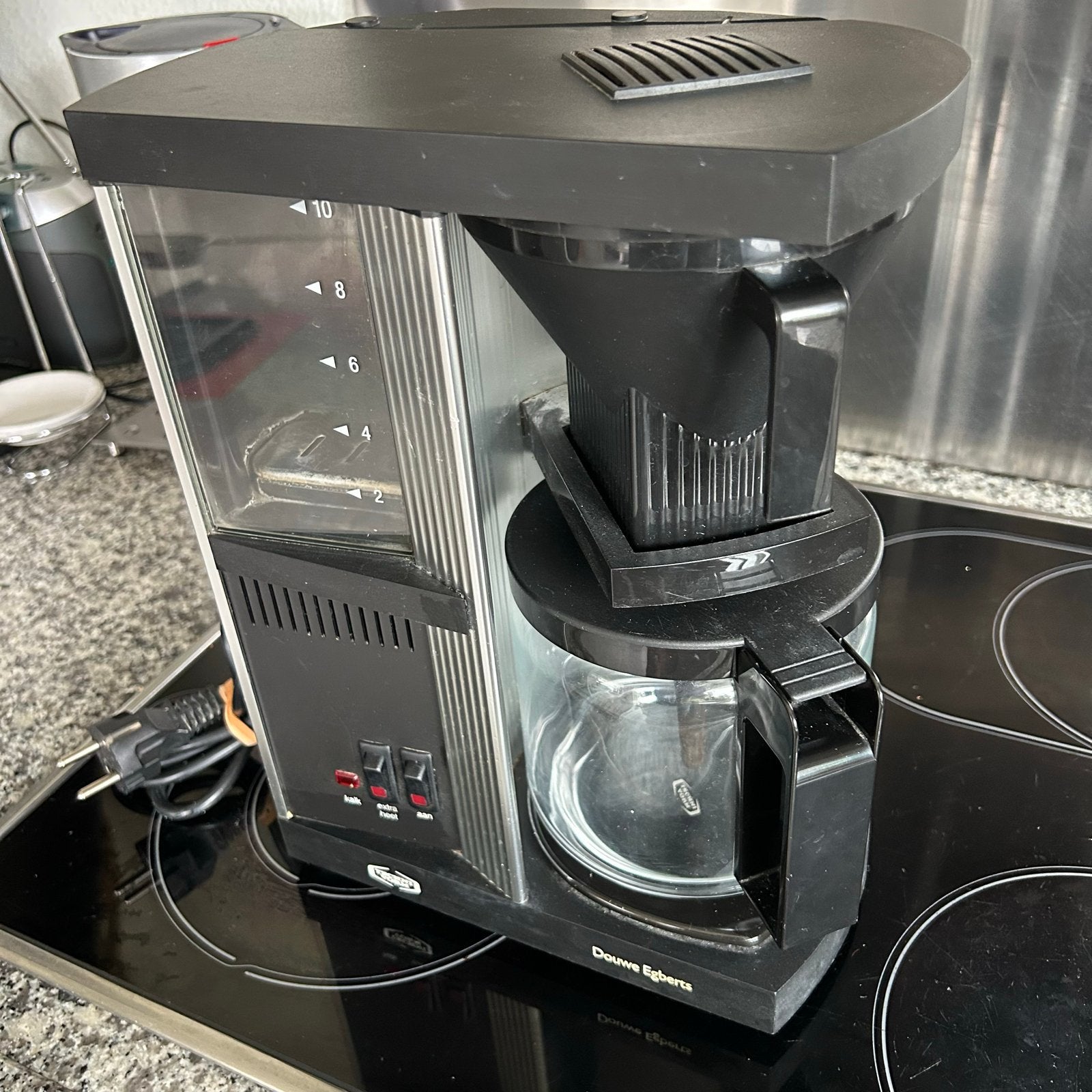 Douwe Egberts Technivorm koffiemachine GCS Koffiezetapparaat, Witgoed en Apparatuur, Koffiezetapparaten, 10 kopjes of meer, Koffiemachine