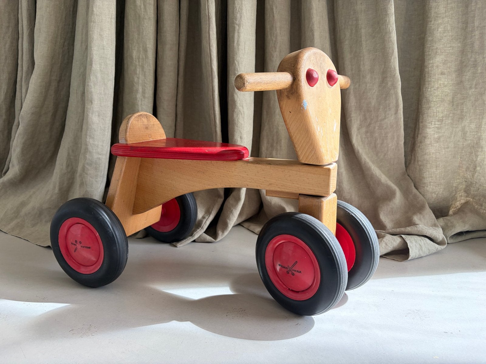 Vintage houten loopfiets van Dijk, Ophalen, Gebruikt, Rij- of Hobbelspeelgoed