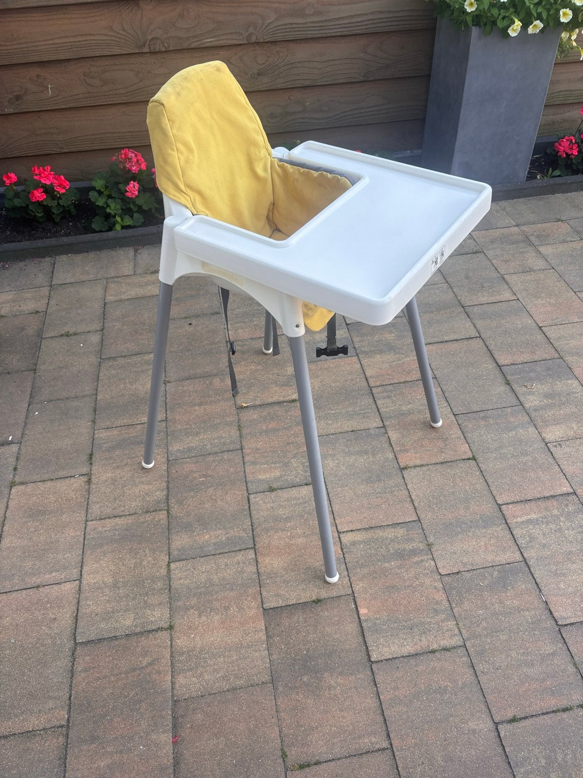 IKEA Antilop kinderstoel met geel kussen, Ophalen, Gebruikt, Overige typen, Afneembaar eetblad