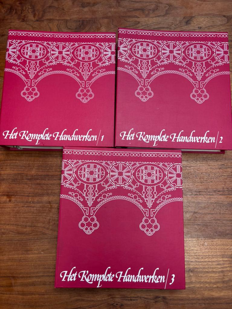 Vintage complete handwerken encyclopedie set 1 2 3, Ophalen of Verzenden, Gelezen, Breien en Haken
