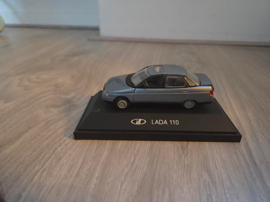Lada 110, Ophalen of Verzenden, Zo goed als nieuw, Auto