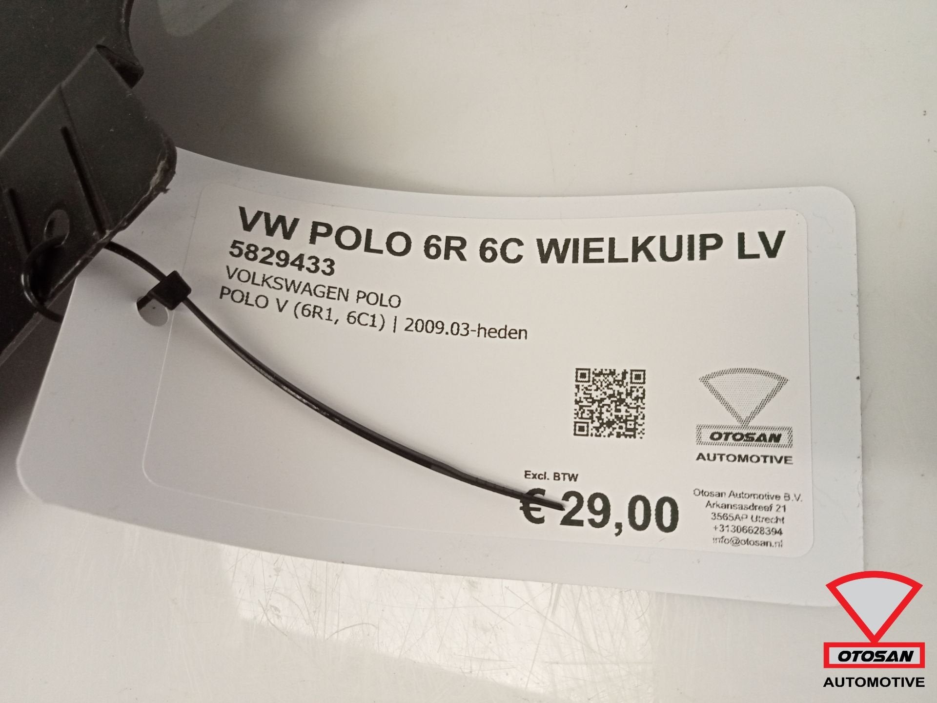 VW Polo 6R 6C Wielkuip Modderkuip Links Voor Nieuw!, Auto-onderdelen, Volkswagen, Volkswagen AG, Berliner Ring 2
38440  Wolfsburg, DE