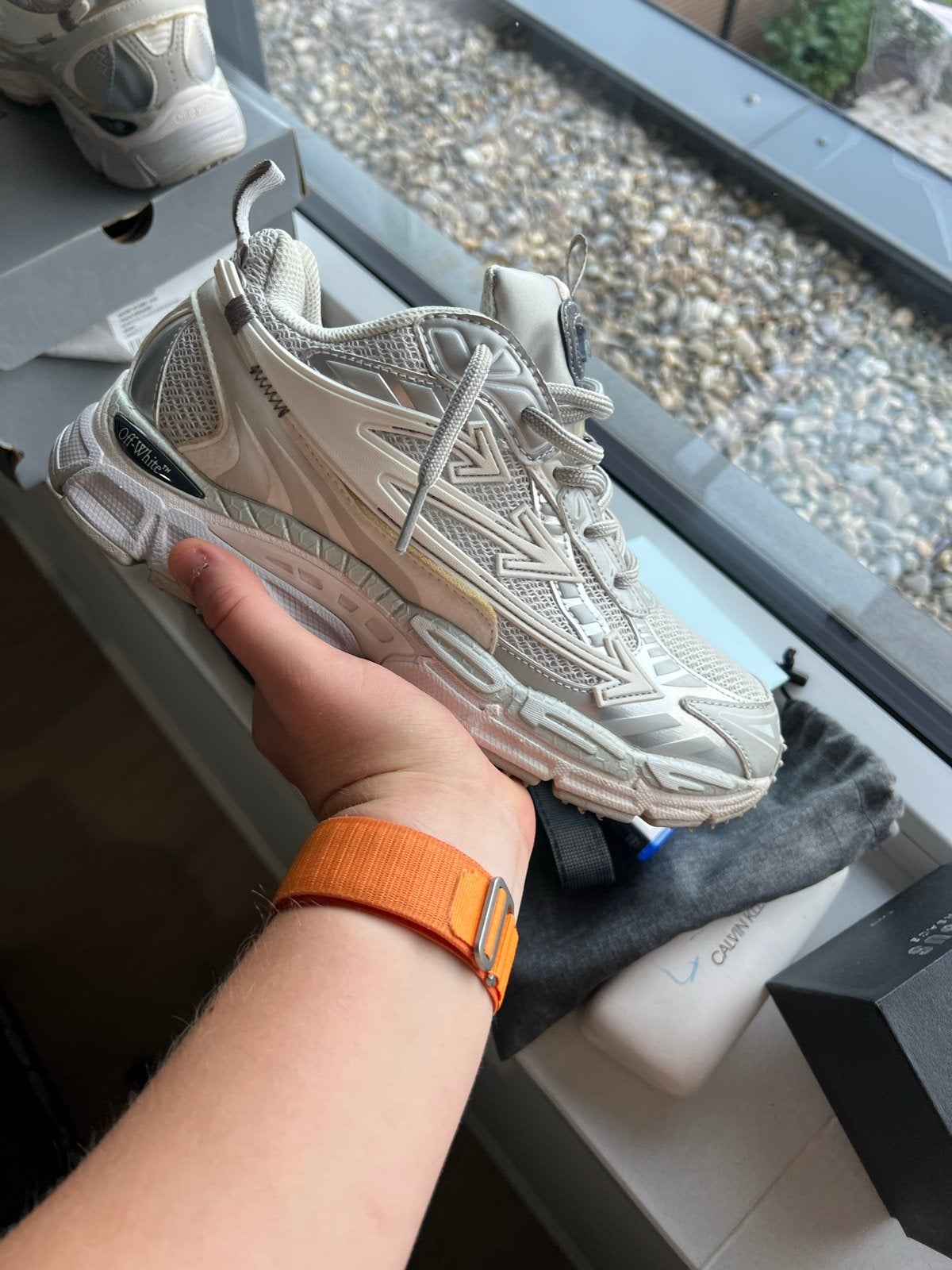Off-White be right back Sneakers - Maat 42, Ophalen of Verzenden, Zo goed als nieuw, Overige kleuren, Sneakers of Gympen