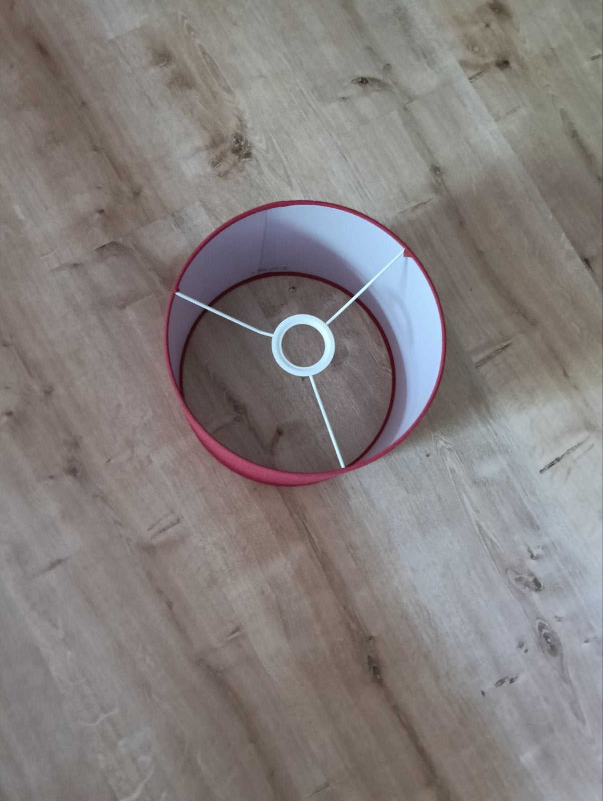 Rode lampenkap - Zo goed als nieuw, Huis en Inrichting, Lampen | Lampenkappen, Ophalen, 25 tot 50 cm, Rond, Zo goed als nieuw