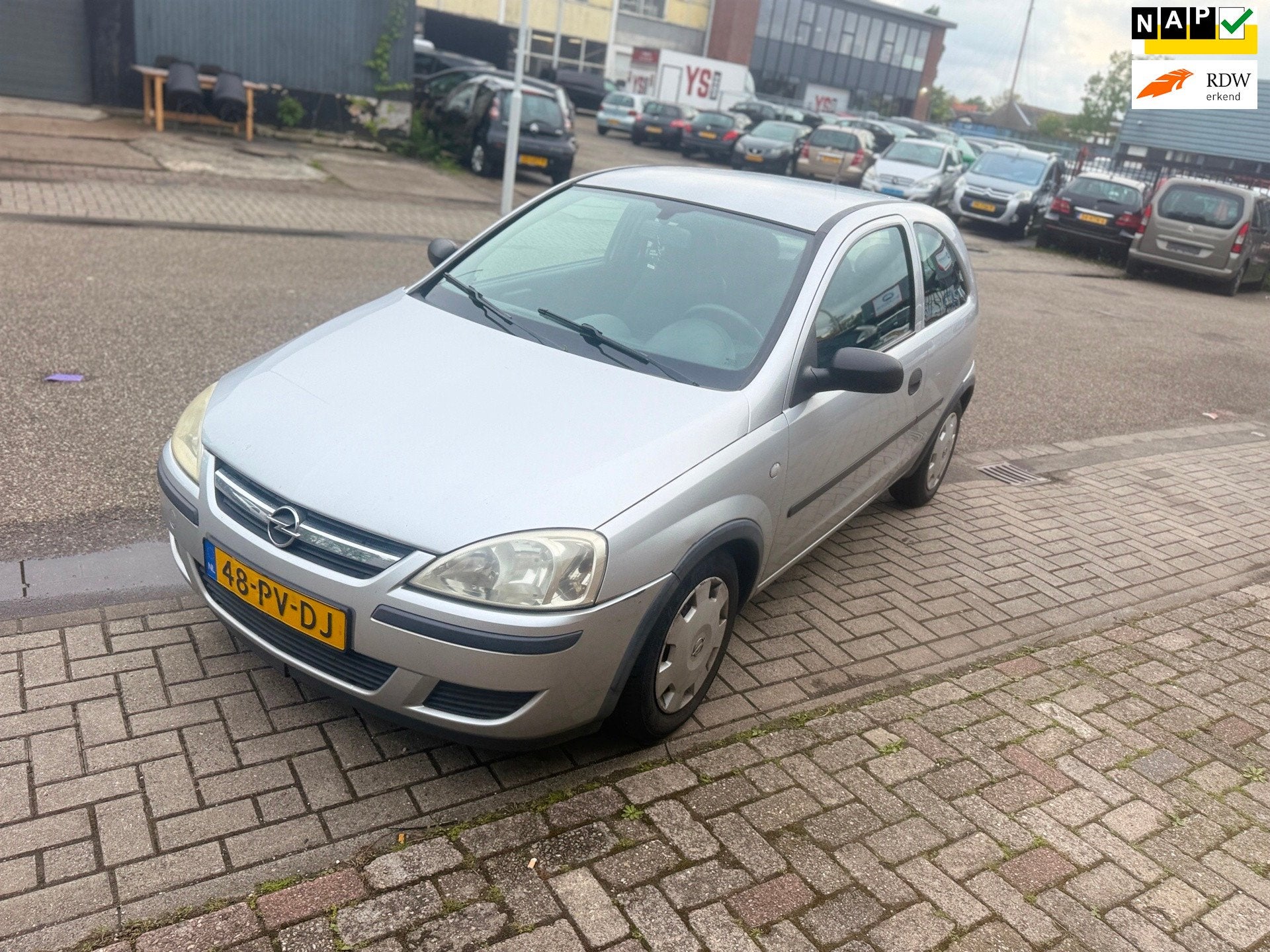 Opel Corsa 1.2-16V Rhythm((( nieuwe apk ))), Voorwielaandrijving, 450 kg, 31 €/maand, 4 cilinders