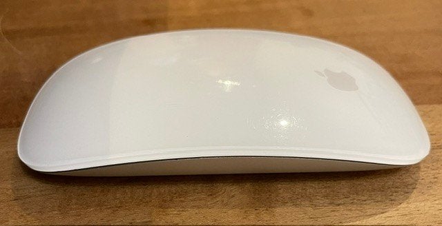 Apple Magic Mouse 2 - Draadloze Muis, Rechtshandig, Muis, Ophalen of Verzenden, Zo goed als nieuw