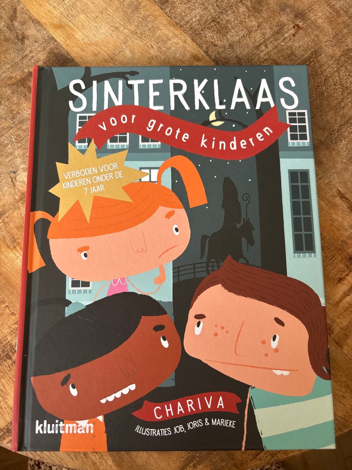 Sinterklaas voor grote kinderen - Chariva, Boeken, Ophalen of Verzenden, Zo goed als nieuw, 3 tot 4 jaar
