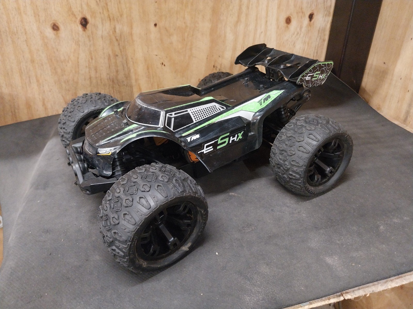 Team Magic offroad 4x4 Brushless, Elektro, Auto offroad, Ophalen of Verzenden, Zo goed als nieuw