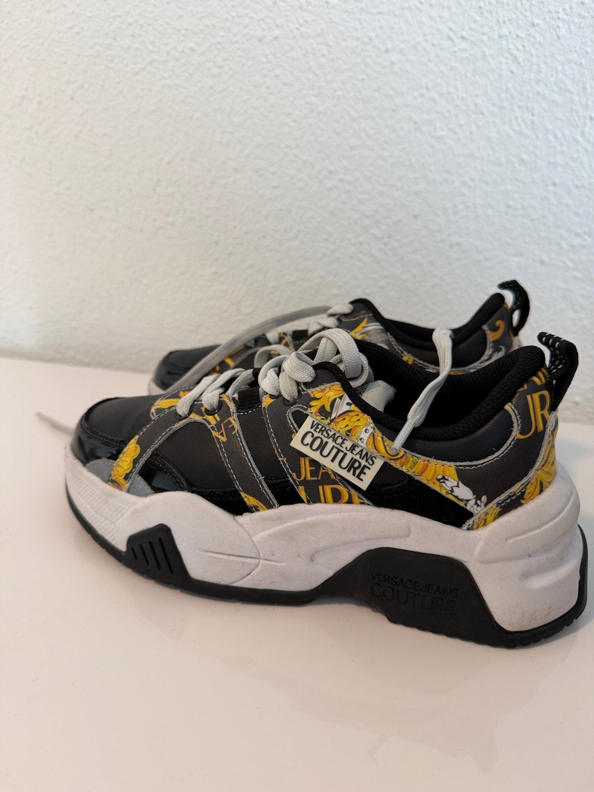 Versace Jeans Couture Sneakers Zwart/Goud, Zwart, Ophalen of Verzenden, Sneakers of Gympen, Gedragen
