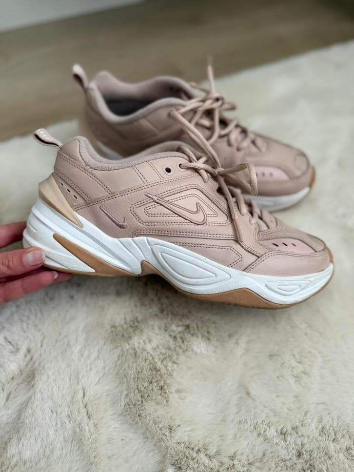 Nike M2K Tekno beigeroze 38,5, Kleding | Dames, Beige, Nike, Ophalen of Verzenden, Sneakers of Gympen