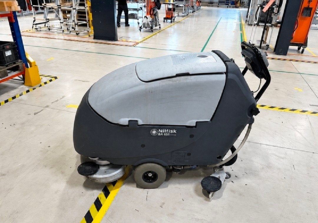 Nilfisk BA 651 Schrob-/Zuigmachine, Ophalen, Gebruikt, Schrobmachine