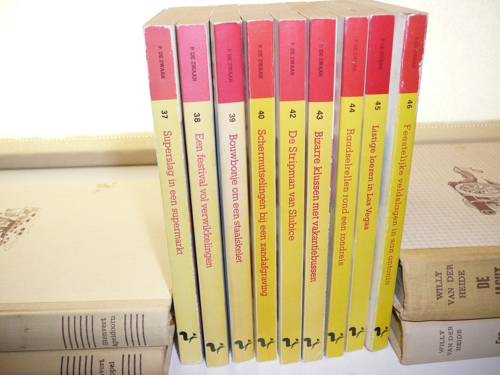 9 pockets Bob Evers Peter de Zwaan + smokkel over de grens, Boeken, Ophalen of Verzenden, Gelezen, Peter de Zwaan