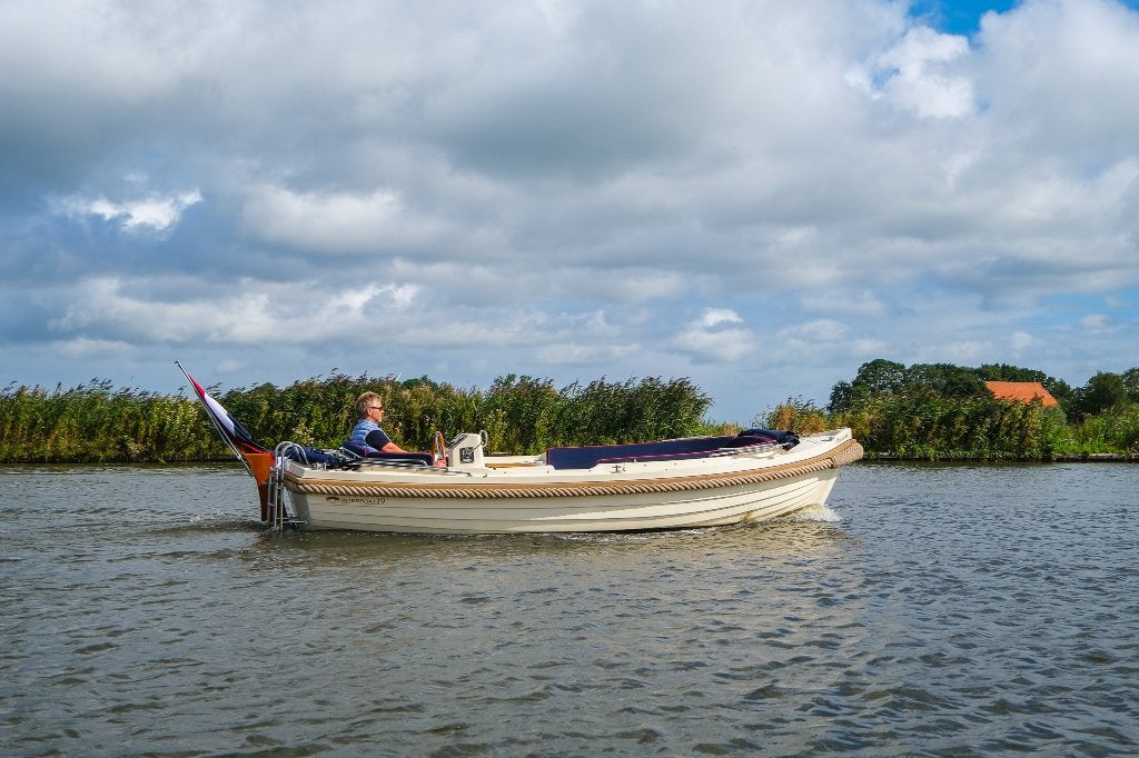 Interboat 19 sloep uit 2021 met 27 pk en 68 vaaruren, Watersport en Boten, Tender, Binnenboordmotor, Interboat, Afdekzeil