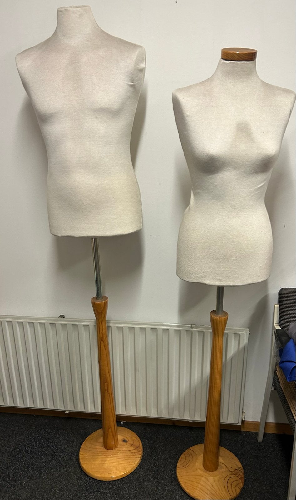 Set van 2 paspoppen (man en vrouw), Ophalen
