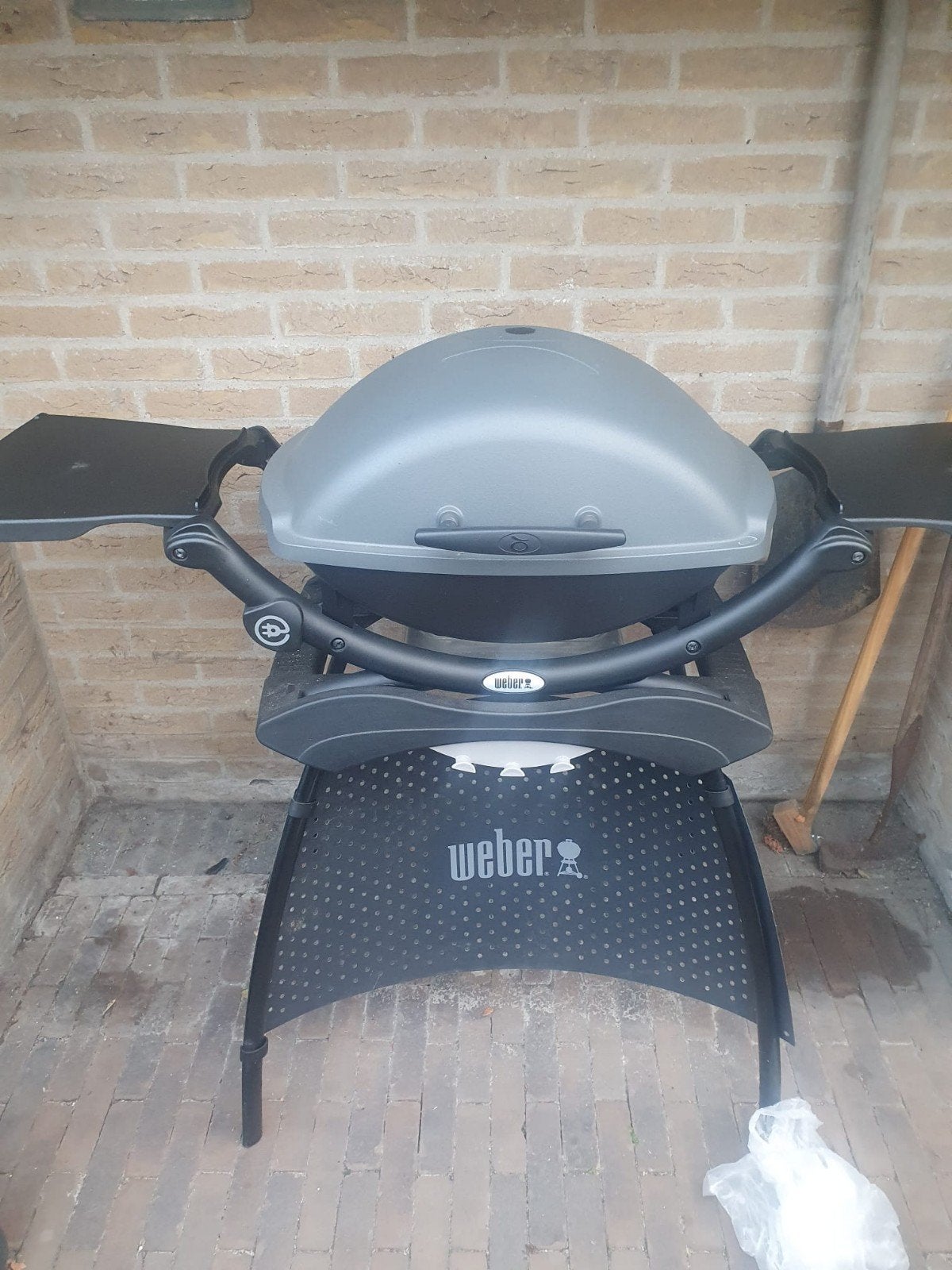 Weber Q 2400 elektrische barbecue - grijs, goede staat, Tuin en Terras, Ophalen, Zo goed als nieuw, Weber