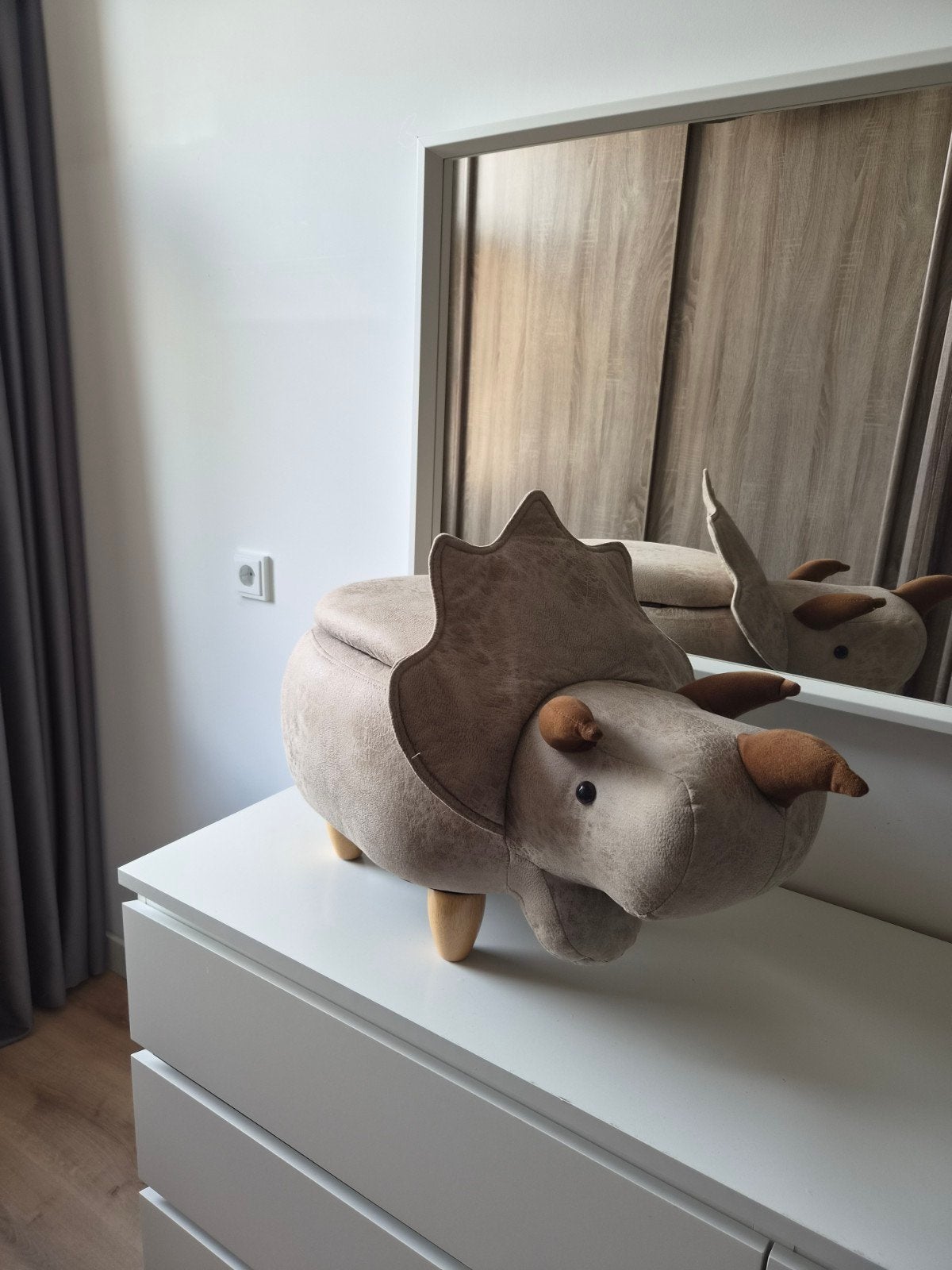 Dinosaurus poef met opbergruimte - Triceratops, Ophalen, Hout, Minder dan 50 cm, 50 tot 75 cm