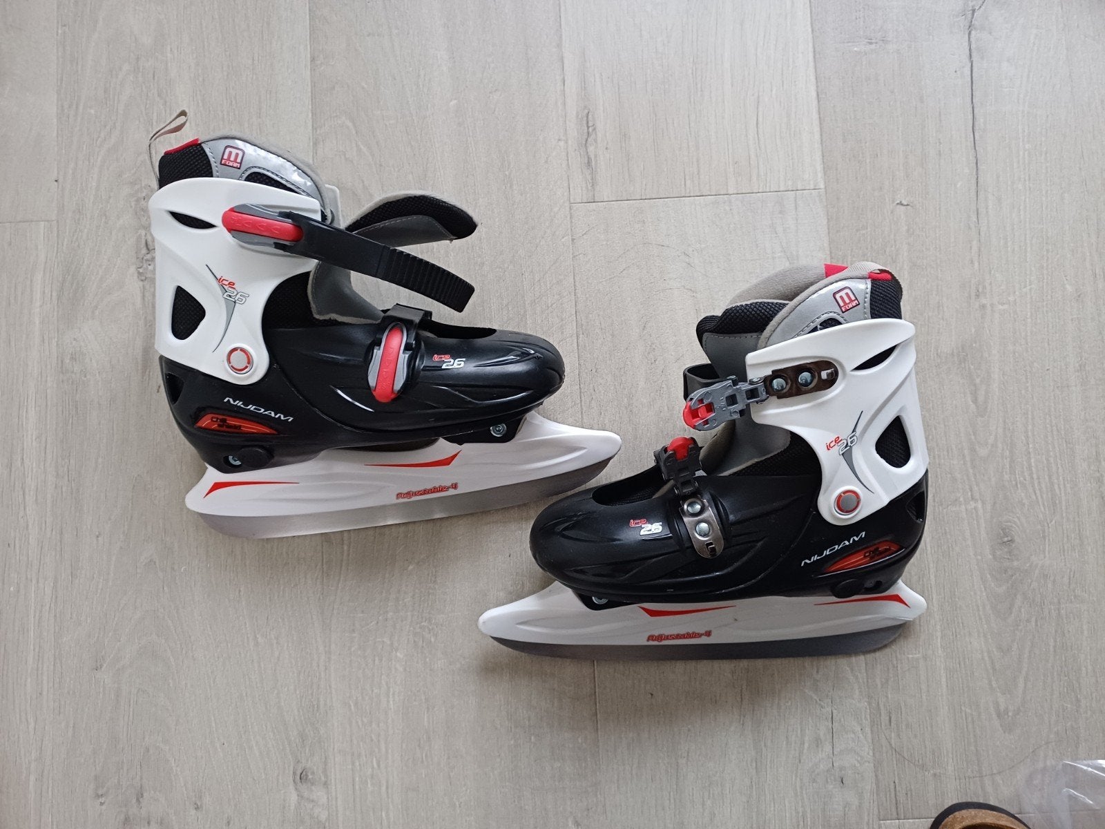 ijshockey schaatsen mt 34-37 en 38-41, Ophalen of Verzenden, IJshockeyschaatsen, Nijdam