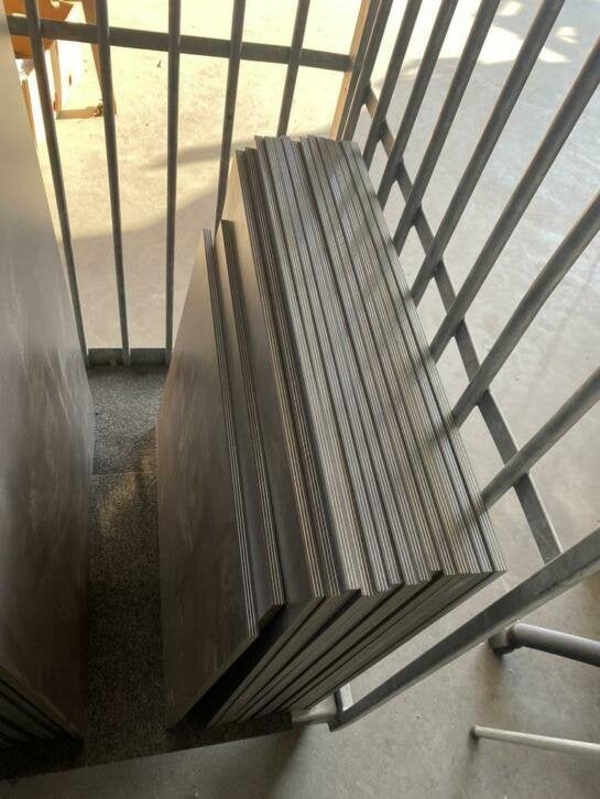 Trespa platen met 3 lagen aluminium dikte 12 mm Antraciet, HPL, Minder dan 20 mm, Niet ingevuld, Nieuw