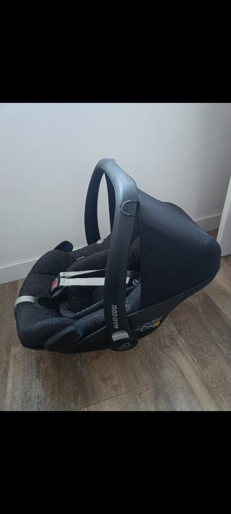 Maxi-Cosi Pebble Pro i-Size, Ophalen, Autogordel of Isofix, Gebruikt, 0 t/m 13 kg