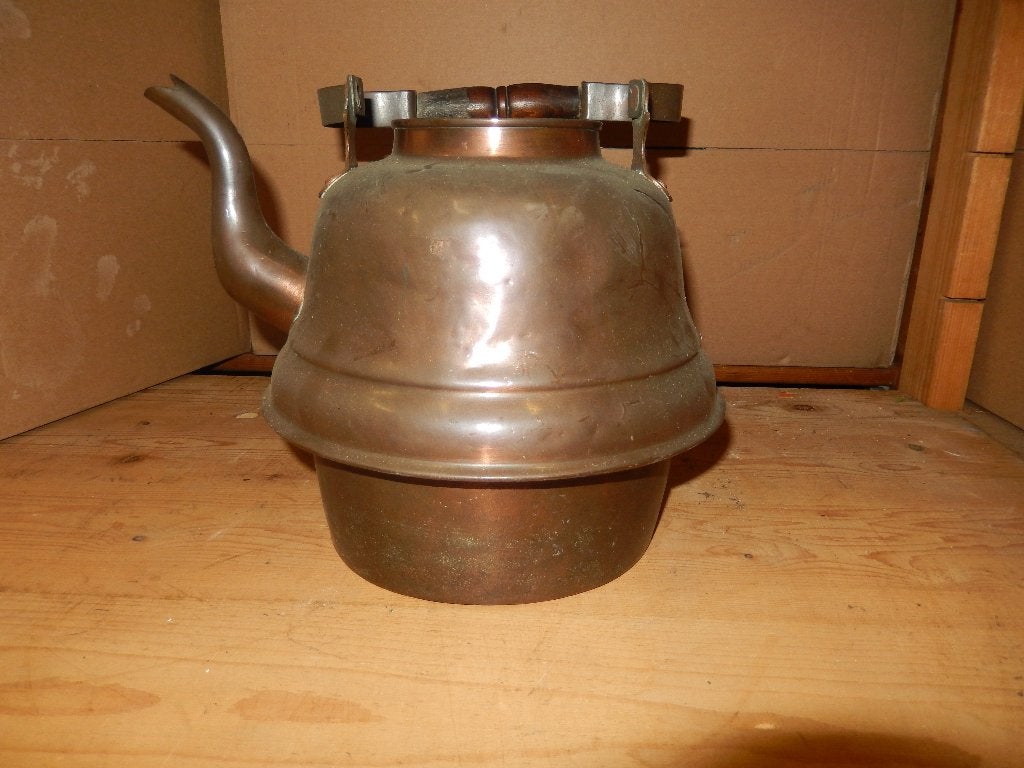 Antieke koperen theeketel met houten handvat, Ophalen of Verzenden, Koper