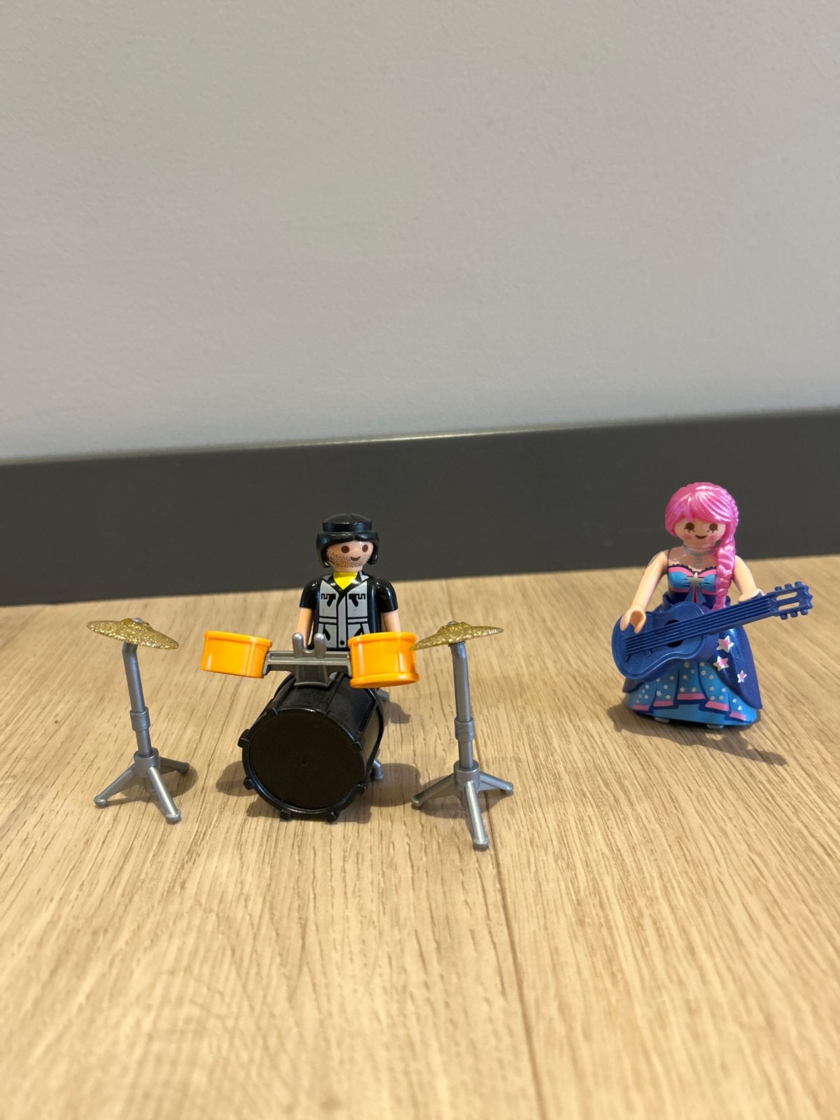 Playmobil drummer en gitarist figuren, Ophalen of Verzenden, Gebruikt, Losse onderdelen, Figuren