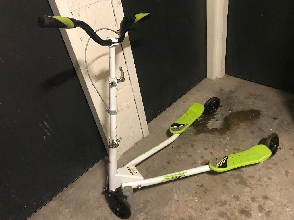 Mooie Swingstep Moving swing wave, Fietsen en Brommers, Steps, Ophalen, Gebruikt, Gewone step